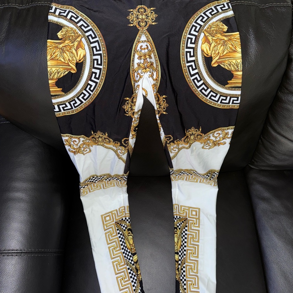 Versace Leggings 💛🖤